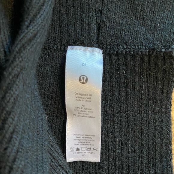 Lululemon winter headband - Picture 3 of 3